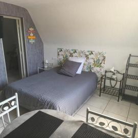 studio 2 personnes entre terre et mer, hotel en Questembert