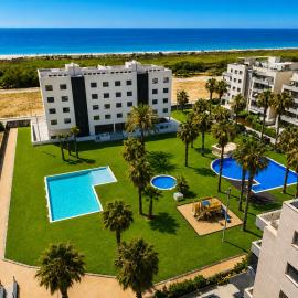 Planta baja en Nova Torredembarra con 3 piscinas