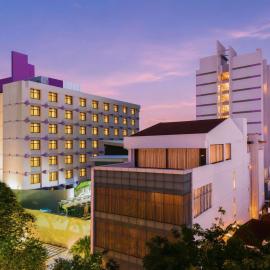 Mercure Surabaya Grand Mirama, ξενοδοχείο στη Σουραμπάγια