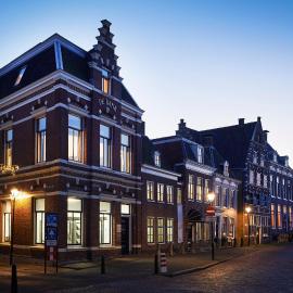 "DE BANK" - Hotel Apartments, hotel u gradu Harlingen