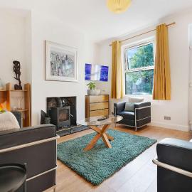 Chic 3BR Rotherham Parking WIFI By stay with us