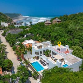 3060 - Bocana Beach Condo B2, hotel in Valerio Martínez