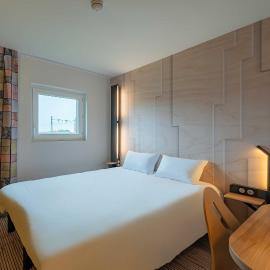 B&B HOTEL Mâcon Sud 3 étoiles, ξενοδοχείο σε Varennes-lès-Mâcon