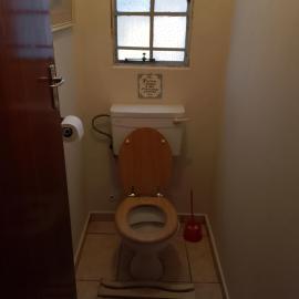 Lamenatseach 300، فندق في Leeupoort