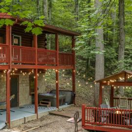 Re-Up Retreat King Bed, Hot Tub, Zero Pet Fees, Hotel in Whittier