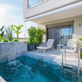 Aria Prive Pool Villas by RentalsPro - Portaria Beach, hotel in Nea Moudania