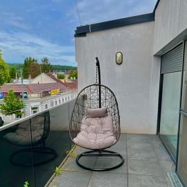 90 m2 Apartment with Balcony & Free Parking