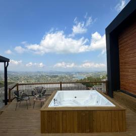 Montecielo Cabaña Lodge 9 - El Peñol, Guatapé, hotel in Chiquinquirá