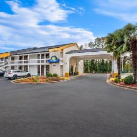 Days Inn by Wyndham Raleigh Midtown, Hotel in Raleigh