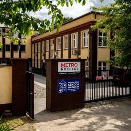 Metro Noclegi Prywatne Łazienki, Parking, hotel in Gorzów Wielkopolski