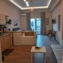 Modern flat in town center!，奇亞頓的飯店