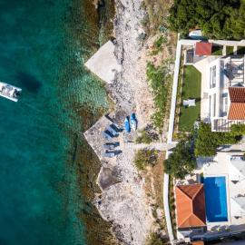 Seafront Villa - Villa Orasija, khách sạn ở Povlja