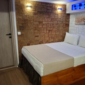 Luxury Private Suite, hotel a Rodes