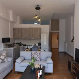 Fully Renovated Apartment -700m from Mill of Elves-Free Parking & Fast WiFi