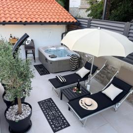 Korina Suites - 2 appartments, 1 with jacuzzy, hotell sihtkohas Dramalj