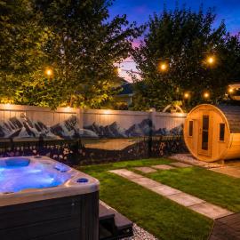 Nordic Spa Escape - Hot Tub - Fire Table - BBQ - Barrel Sauna