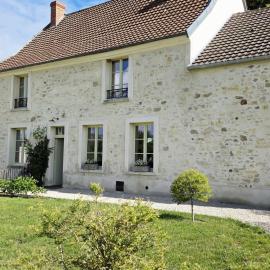 GÃ®te de charme avec jardin clos - 2 pers., Hotel in Saponay