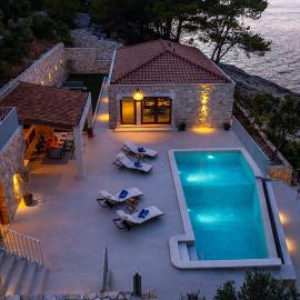 Amazing Home In Zukova, hotel in Žukovac