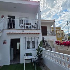 Siesta 11 Apartamento en Bungalow-1ª Línea Oropesa, hotel in Oropesa del Mar