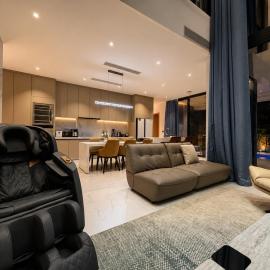 Coconut Grove Villa Controlled by Alexa