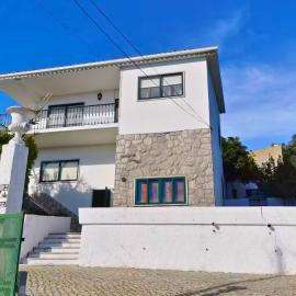 Casa do Castelo - Calm & lovely 2-bedroom Apt Near the Beach