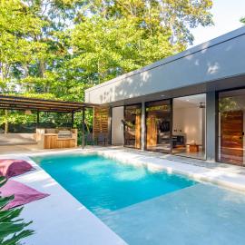 Private Jungle House No1Calalu with AC, Pool & EV, hotel in Talamanca