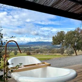 Bluestone Ridge, hotel i Whitfield