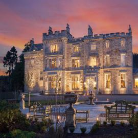 Crossbasket Castle, Hotel & Restaurant โรงแรมในHigh Blantyre