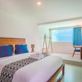 누사 페니다에 위치한 호텔 3BR Ocean View, Glass Pool, Greek Style Villa