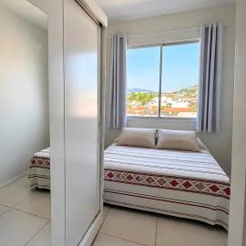 Quarto Aconchegante em Residência Familiar
