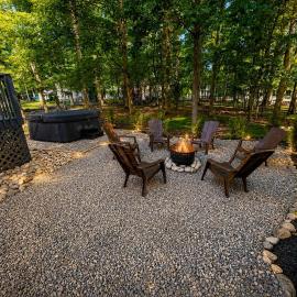 Sandlewood Getaway - Fire Pit , Pool & Hot Tub