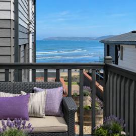 Beach Cottage 33, Just a Short Stroll to the Beach
