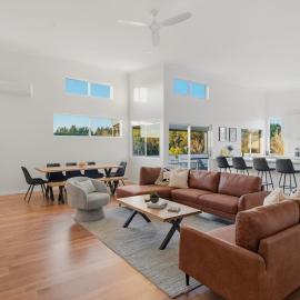 Stylish Escape with Panoramic Hill Views I Sleeps 12