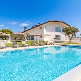 Villa Chimera White 16 with Pool & Gym