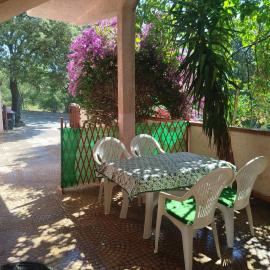 La casa nel borgo, in a cozy charming village, 15 min to Beach, Small pets welcome, Hotel in Padru