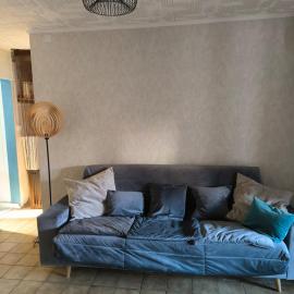 ravissant appartement d'une chambre avec véranda donnant sur le jardin
