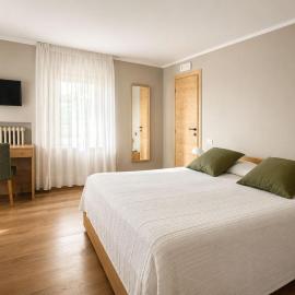 Albergo Al Laghetto B&B, hotel em Asiago