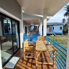 King Bed, Cotton Sheets, 2 Aircons, Walking distance to Srithanu, hotel in Ko Kong Nui