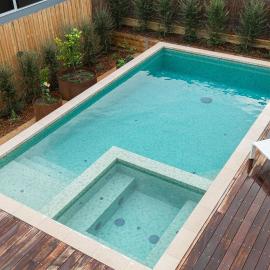Tide and Timber Blairgowrie 5 bedroom and Spa Pool