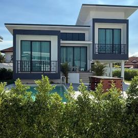Pool Villa Maephim 34, by Somjai, Hotel in Ban Tha Fat