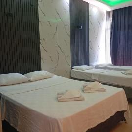 Barış Otel، فندق في ديديم