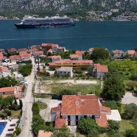 Villa Stone Prcan Kotor, hotel sa Prčanj
