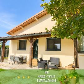 " Sweet Home " Jardin - 4 ch - Wifi - Thalès