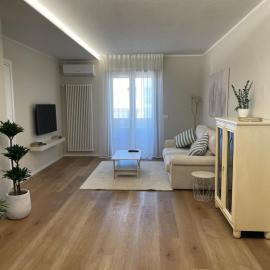 Guest House 36 private parking, hotel in Orbetello