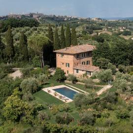 Private Staffed Tuscan Estate with large pool 5 min from Siena