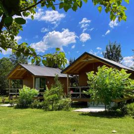 Hotel Restorant Natyra Diber Camping, hotelli kohteessa Podgorcë