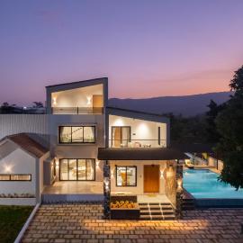 Saffronstays Crimson Crest
