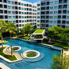 Quiet Garden View 1BR Great Value Stay near BTS, hotel u gradu Amphoe Phra Khanong