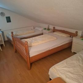 Alte Dachboden mit 6 Bett, für 6 Personen