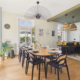 Superbe maison pour 9, jardin, tout a pied
